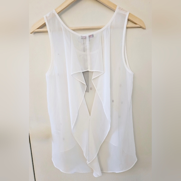 Lulumari Sheer tank top blouse with gold metal skull detail - Picture 9 of 15